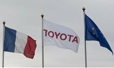 French July car sales rise in sign of stabilization